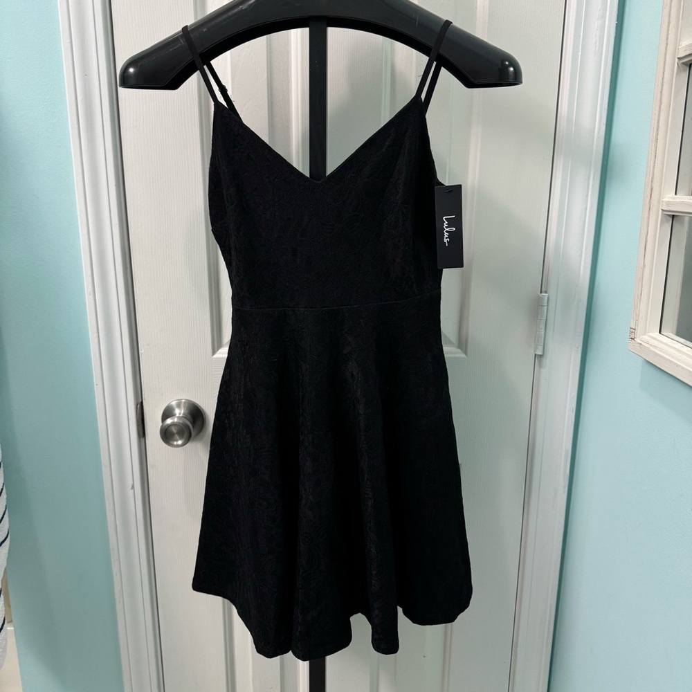 NWT Lulus Women's Size XS Way With Words Black Lace Skater Dress